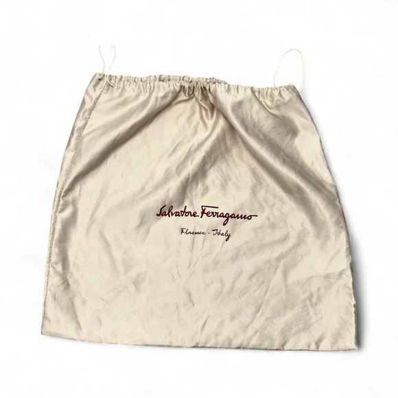 Salvatore Ferragamo silky duster with drawstrings - Picture 1 of 6